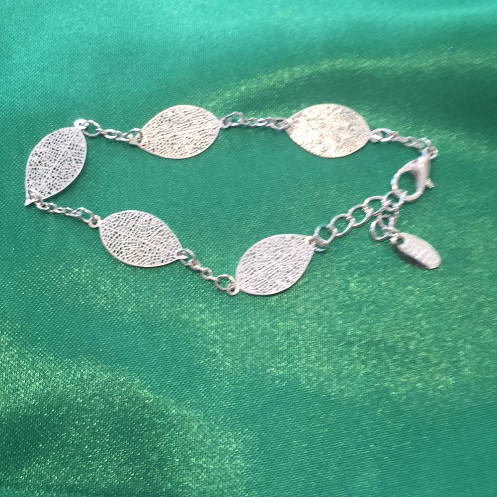 Vintage LBVYR Leaf Bracelet